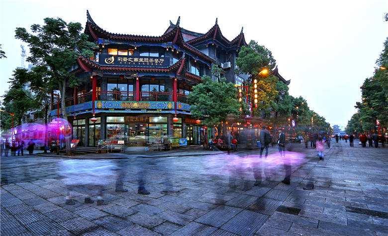 地板冒岩浆无敌版